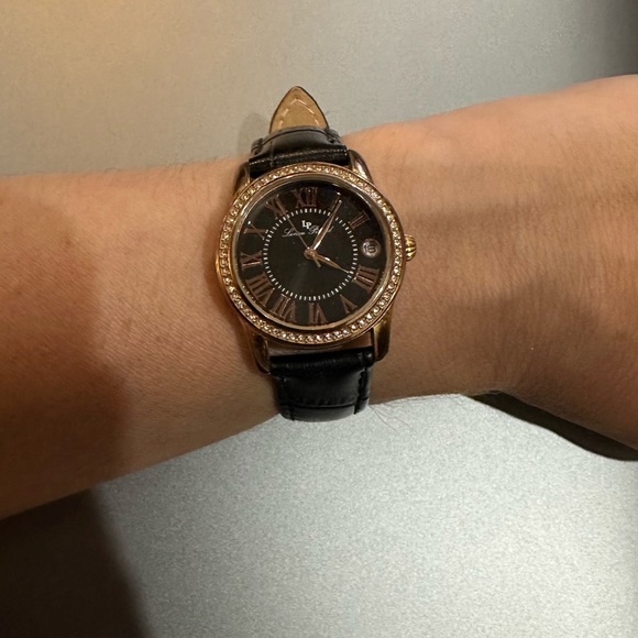 Lucien Piccard Watch - Picture 9 of 9